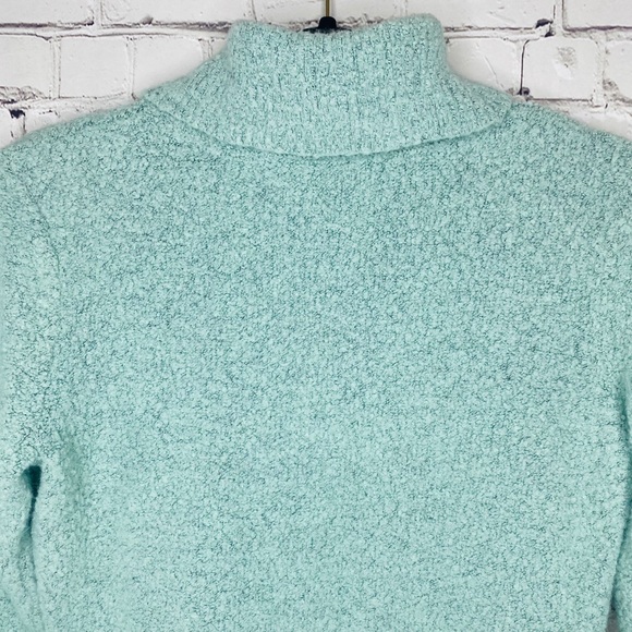 JH Collectibles Women’s Turtle Neck Sweater Medium - Picture 4 of 9